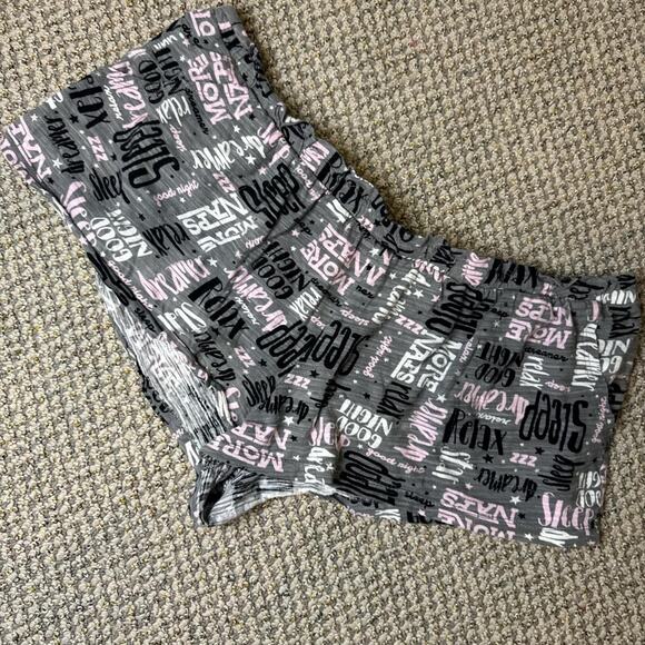 Cute vintage y2k ultra low rise gray mini/ micro sleep shorts - Picture 2 of 5